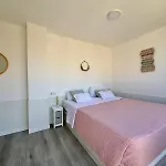 Cozy La Siesta De Leane *